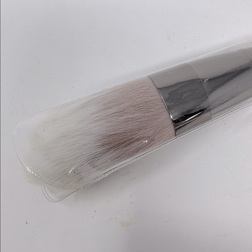 NWT ColourPop Large Face Brush F28 pink and white - Picture 3 of 4